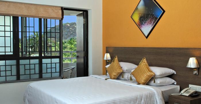 Arpanaa Hotel Tiruvannāmalai Eksteriør billede